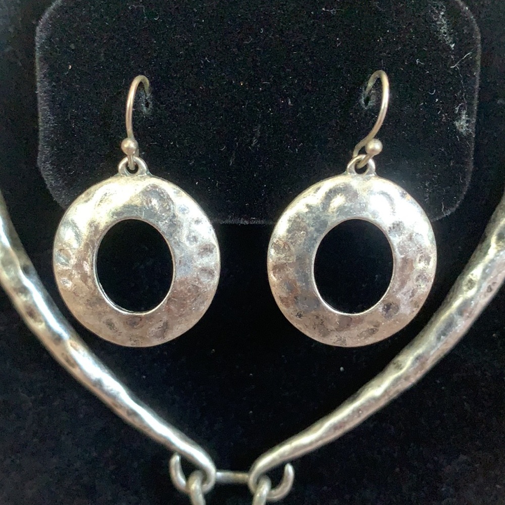 Necklace+Earring set - Picture 3 of 4